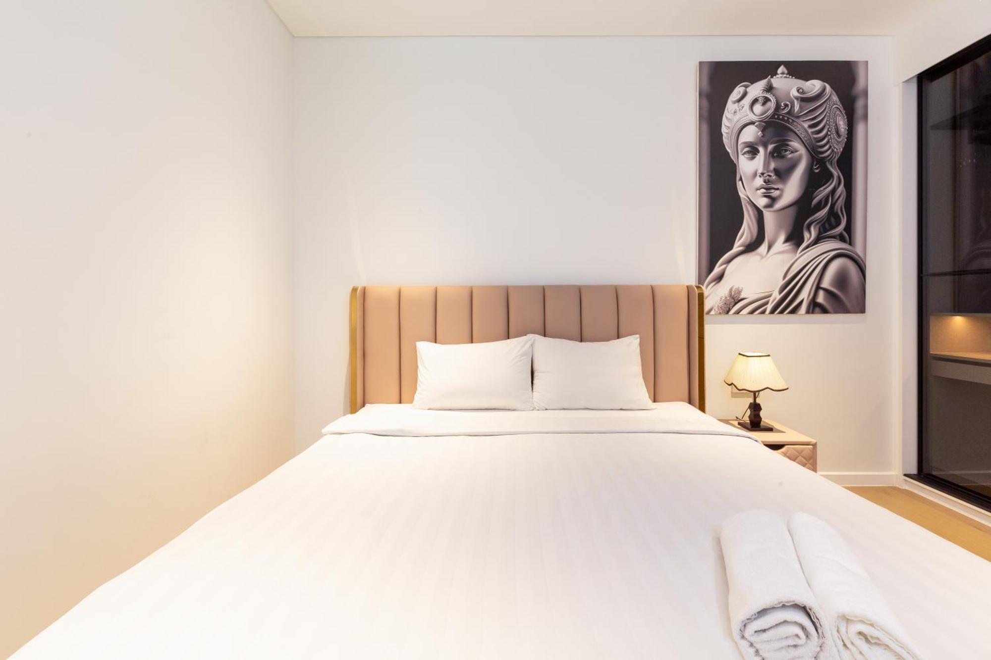 The Opera Apartment Cental Saigon Free Pool-Gym-Sauna Room- Golf Mini Хошимин Екстериор снимка