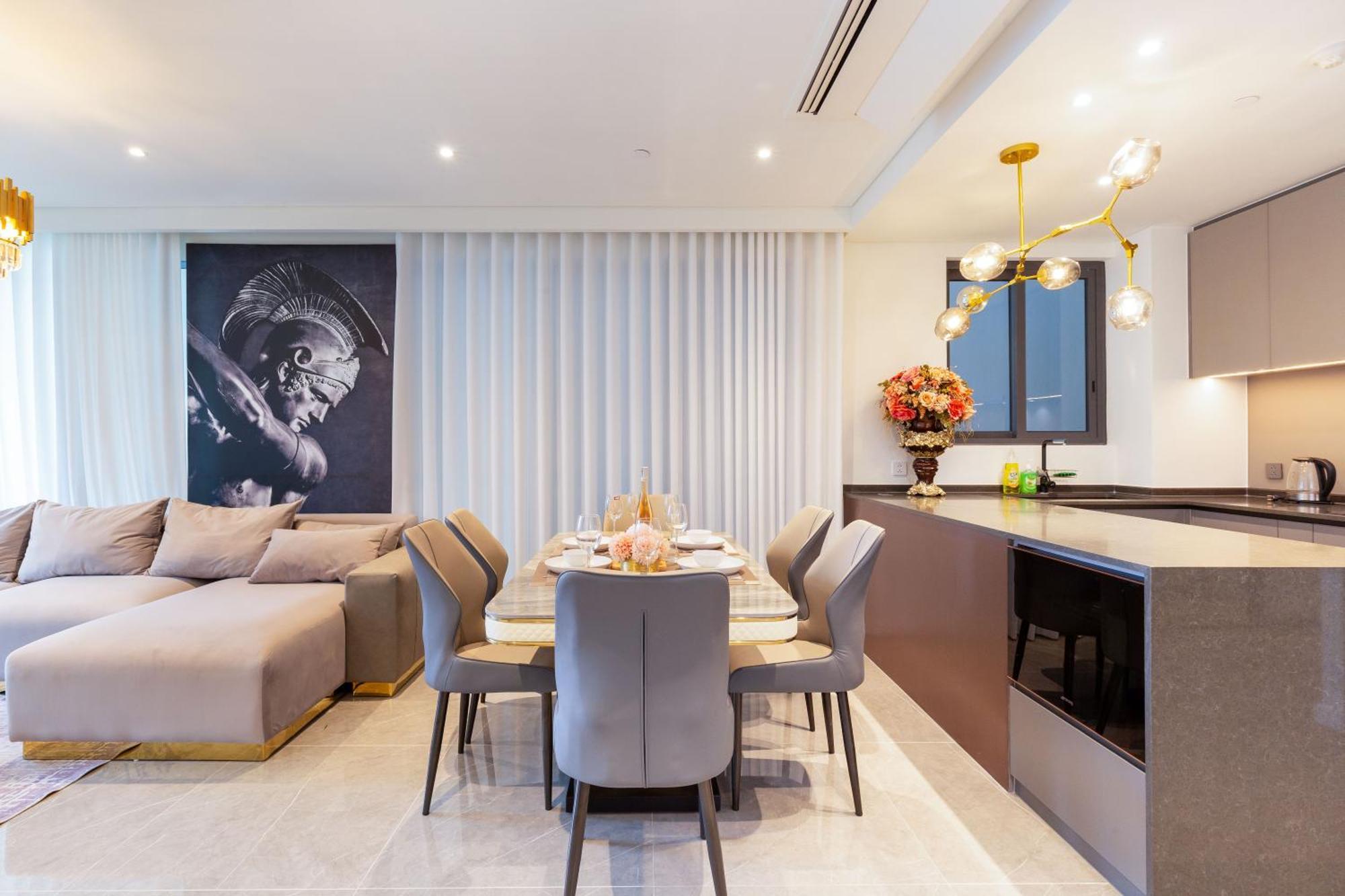 The Opera Apartment Cental Saigon Free Pool-Gym-Sauna Room- Golf Mini Хошимин Екстериор снимка
