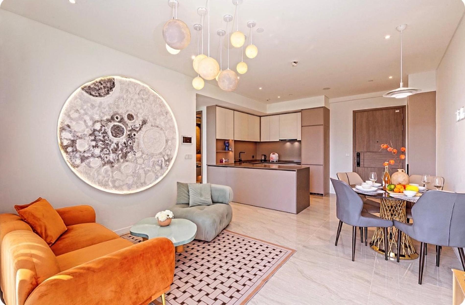 The Opera Apartment Cental Saigon Free Pool-Gym-Sauna Room- Golf Mini Хошимин Екстериор снимка