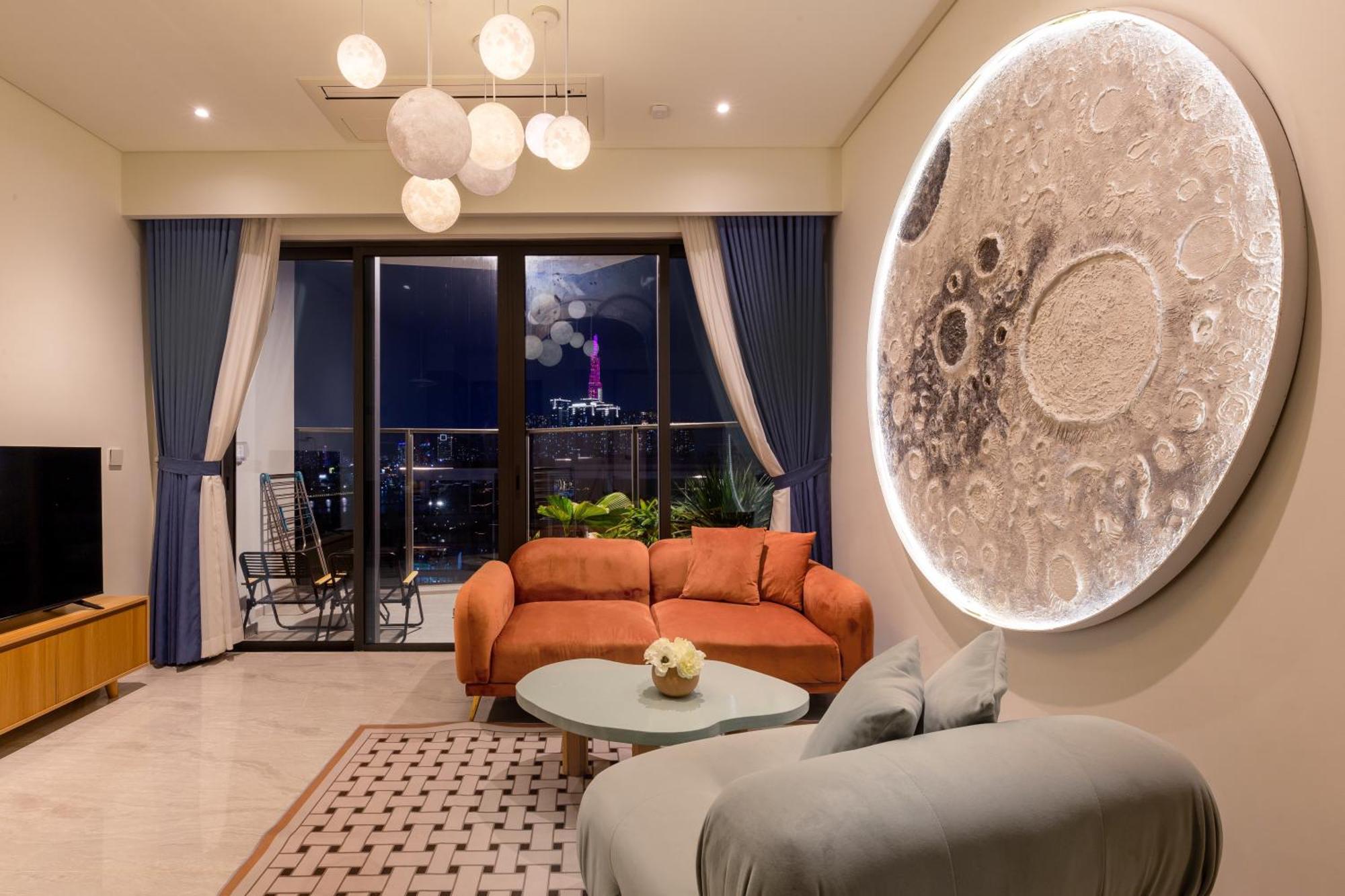 The Opera Apartment Cental Saigon Free Pool-Gym-Sauna Room- Golf Mini Хошимин Екстериор снимка